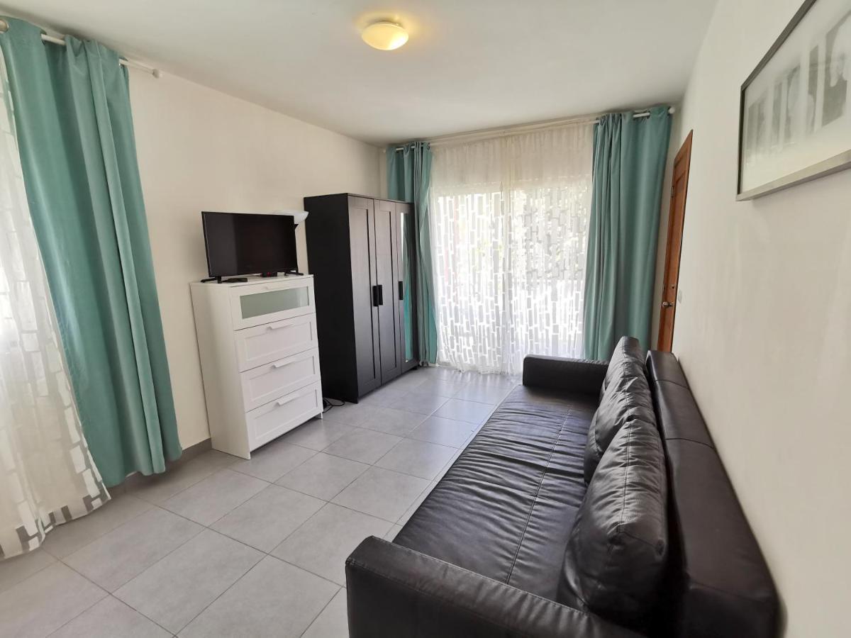 Tropicana Suites Deluxe Beach Club And Pool - Playa Los Corales Πούντα Κάνα Εξωτερικό φωτογραφία