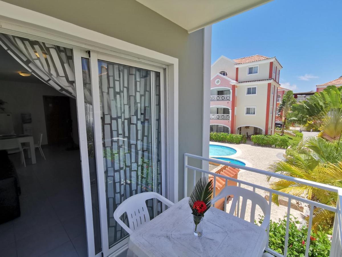 Tropicana Suites Deluxe Beach Club And Pool - Playa Los Corales Πούντα Κάνα Εξωτερικό φωτογραφία